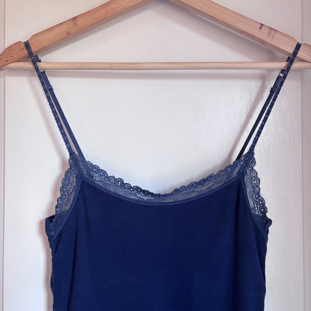 American Eagle Vintage Y2K Navy Blue Ribbed Lace Trim Cami Tank Top Small - Picture 2 of 6